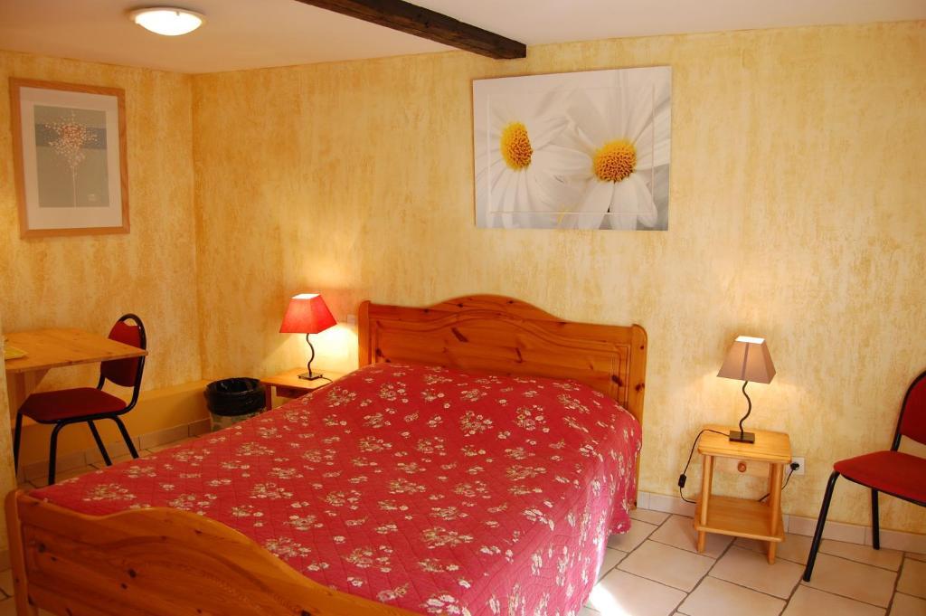 Auberge Du Bord Des Eaux - Demi-Pension Assuree Sur Reservation Saint-Amand-les-Eaux Phòng bức ảnh
