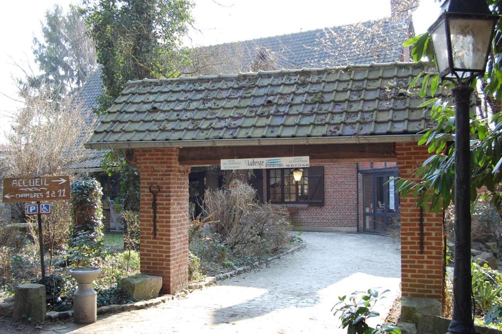 Auberge Du Bord Des Eaux - Demi-Pension Assuree Sur Reservation Saint-Amand-les-Eaux Ngoại thất bức ảnh