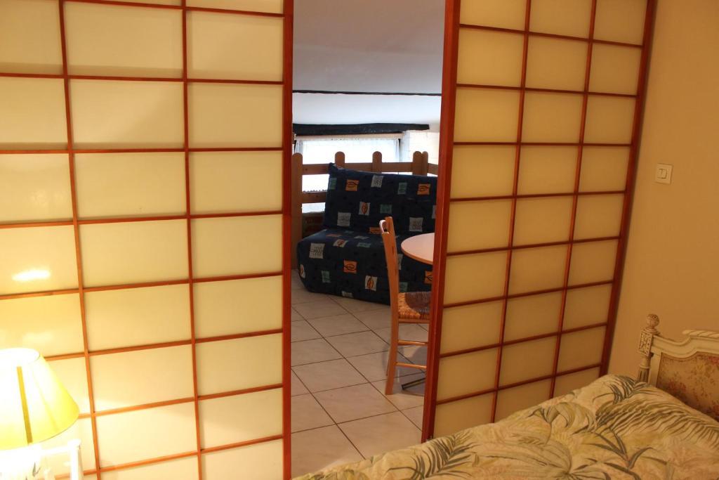 Auberge Du Bord Des Eaux - Demi-Pension Assuree Sur Reservation Saint-Amand-les-Eaux Phòng bức ảnh