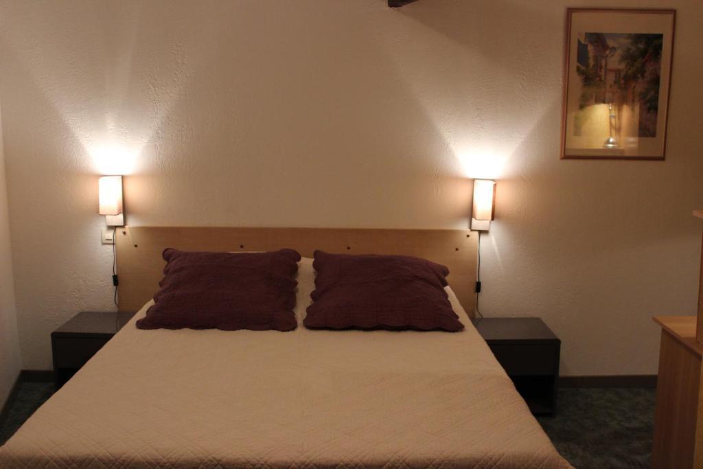 Auberge Du Bord Des Eaux - Demi-Pension Assuree Sur Reservation Saint-Amand-les-Eaux Phòng bức ảnh